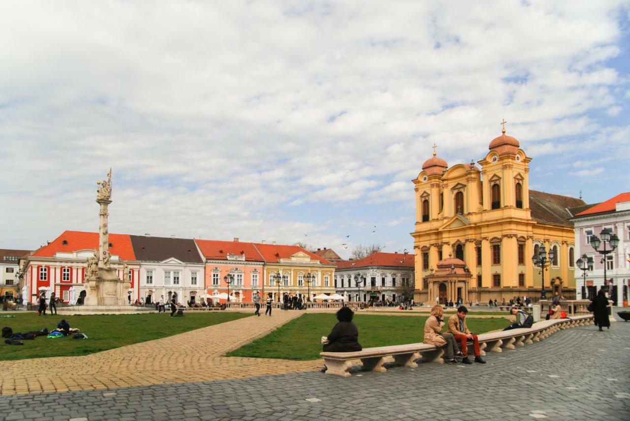 City Light Apartment Timisoara Ngoại thất bức ảnh