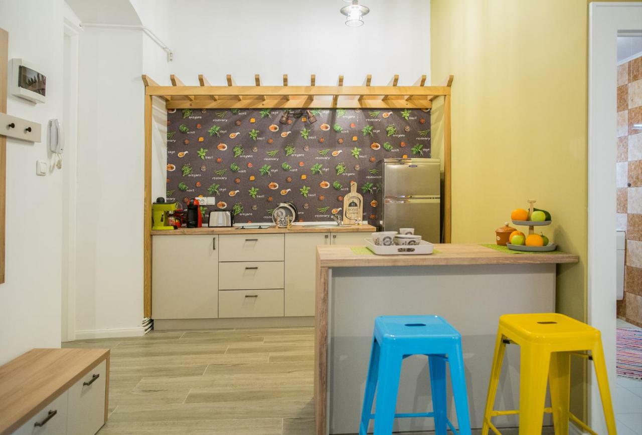 City Light Apartment Timisoara Ngoại thất bức ảnh